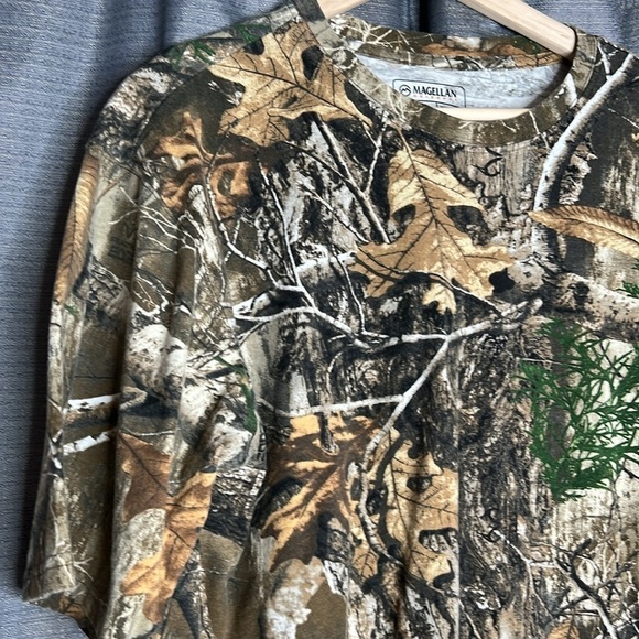 MAGELLAN OUTDOORS HUNT GEAR XL MENS CAMOUFLAGE REALTREE TSHIRT - Picture 2 of 6